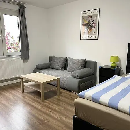 דירה Easy To Dusseldorf Messe And Airport, 2 Bedrooms, With Kitchen, Garden דיסבורג